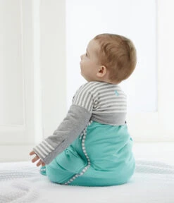 Finest Baby Products -Finest Baby Products love to dream arm warmers life rear